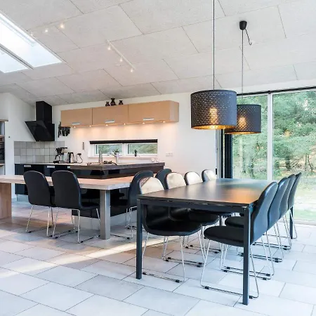 Henne Xvii Holiday home