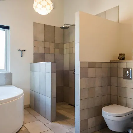 Henne Xvii Holiday home *
