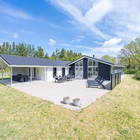 Luxurious Retreat In Henne Strand-by Traum Henne Strand