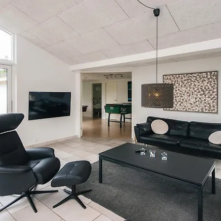 Luxurious Retreat In Henne Strand-by Traum