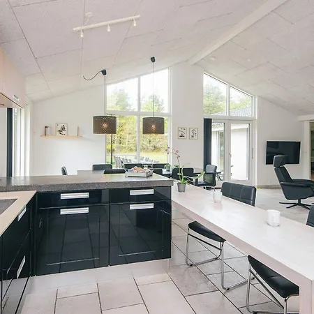 Hébergement de vacances Luxurious Retreat In Henne Strand-by Traum